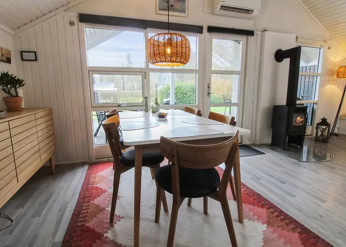 Сasa de vacaciones Rosalie - 29km From The Sea By Interhome